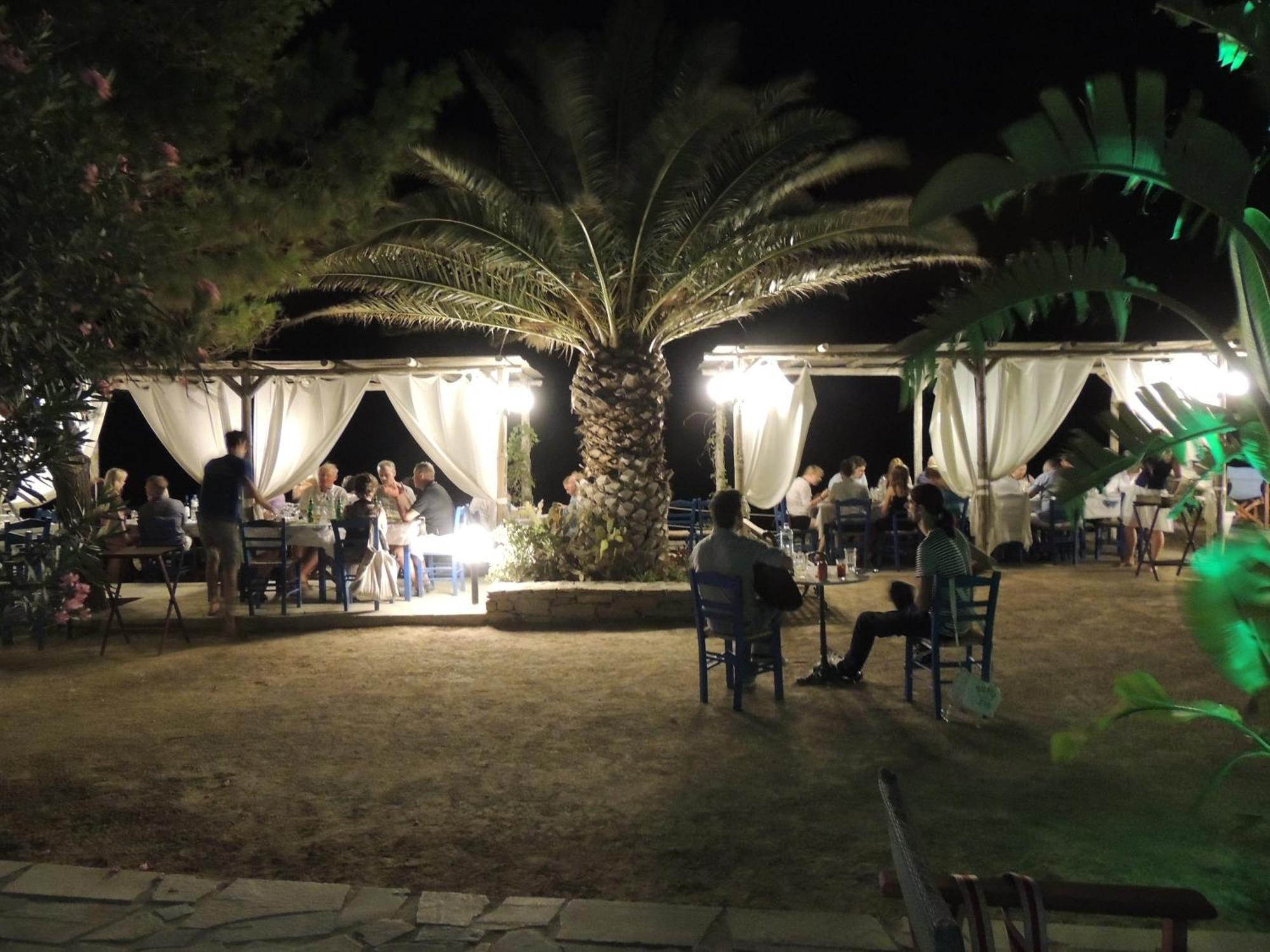 Filoxenia By Grispos Villas Schoinoussa Exterior foto