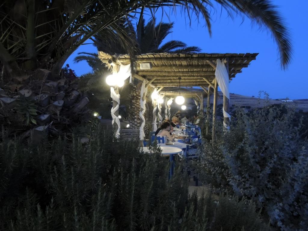 Filoxenia By Grispos Villas Schoinoussa Exterior foto