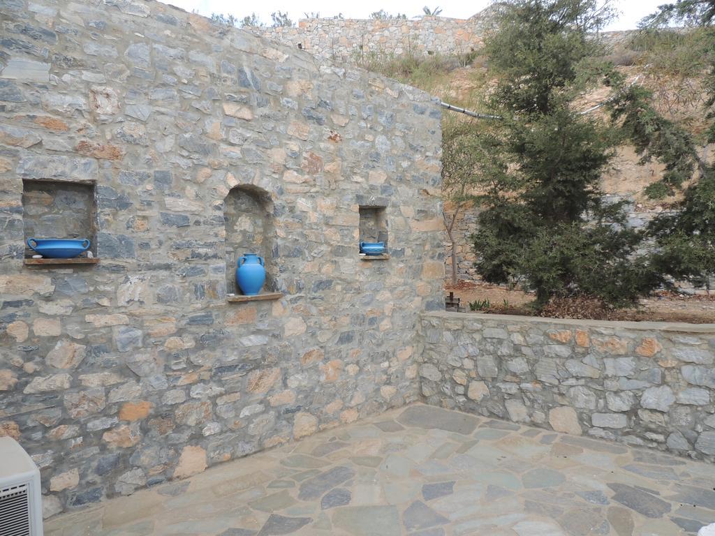 Filoxenia By Grispos Villas Schoinoussa Exterior foto